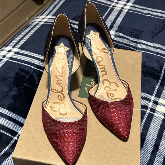 Sam Edelman Shoes - Sam Edelman Red Textured Heels size 8